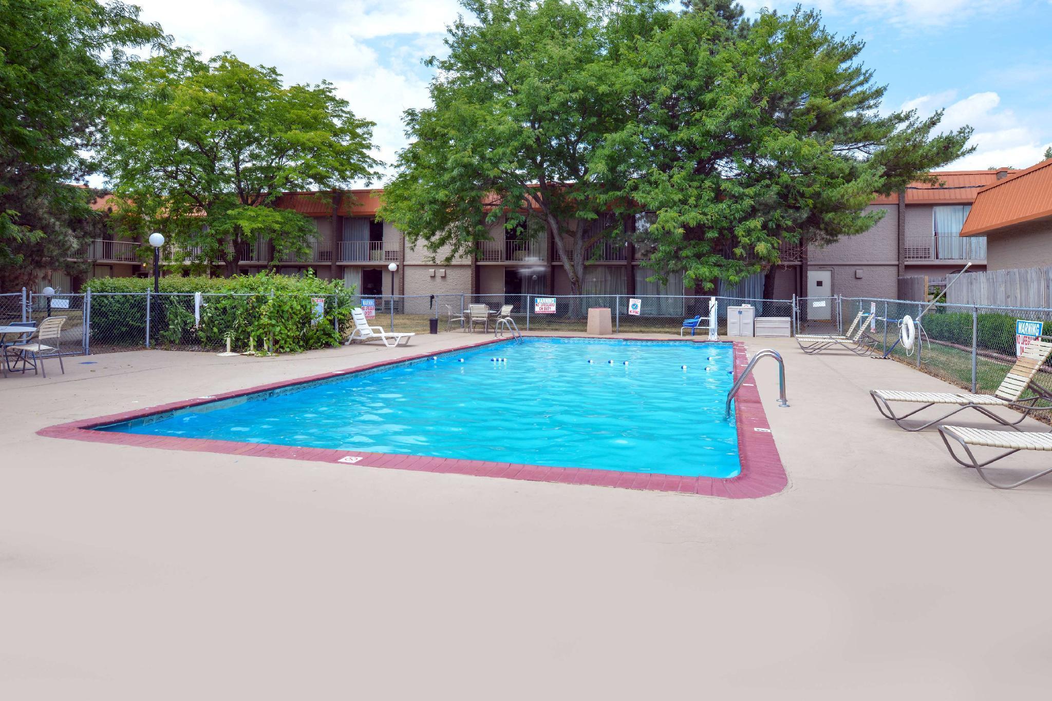 Baymont By Wyndham Northwood Motel Exterior foto