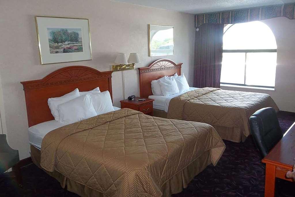 Baymont By Wyndham Northwood Motel Quarto foto