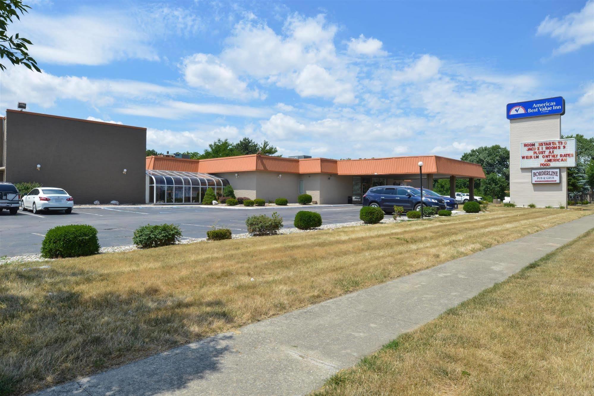 Baymont By Wyndham Northwood Motel Exterior foto
